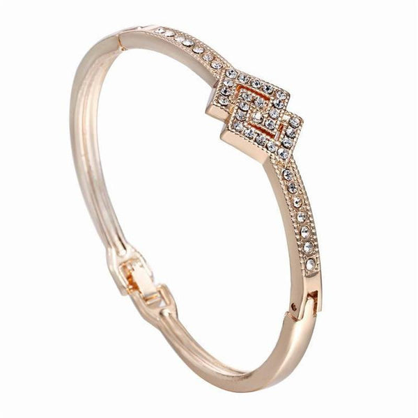 1.75ct Gold Colour Ring with Austrian Crystals - Fabulous at 40+
